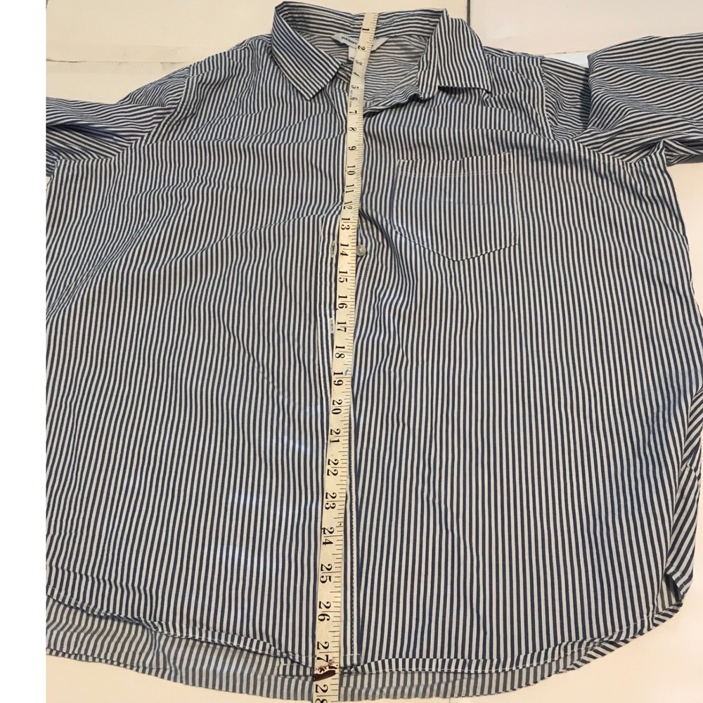 Old Navy The Classic Shirt Womens XL Blue White Striped Long Sleeve Button Down - Picture 4 of 7